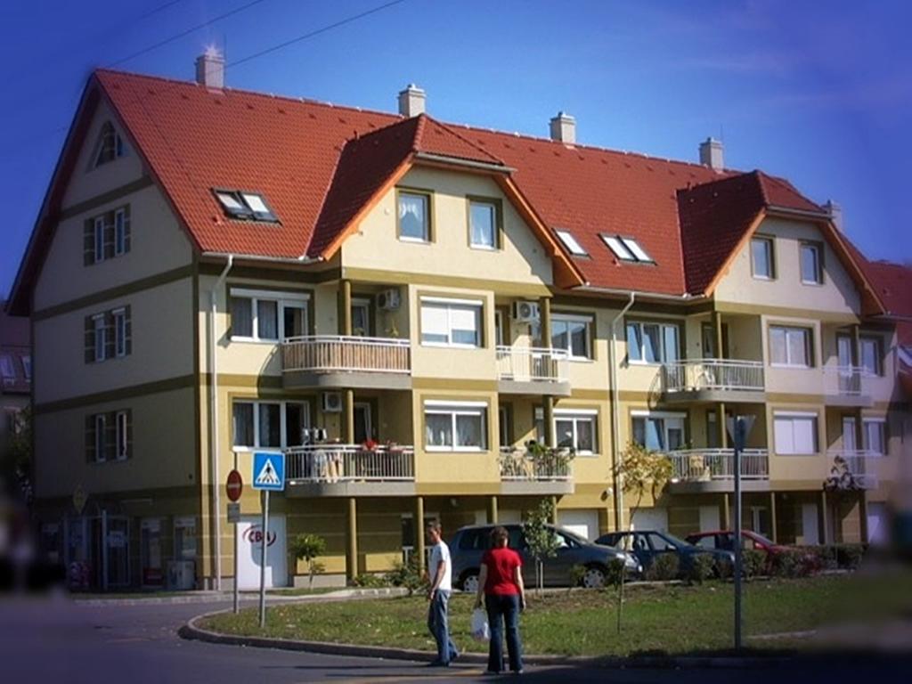 Aaa-Apartment 2 Balatonfüred Exteriör bild